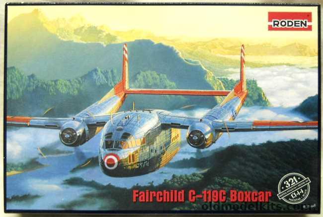 Roden 1/144 Fairchild C-119C Flying Boxcar, 321 plastic model kit